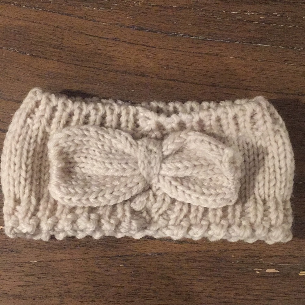 Cute Knit Headband *Never Worn!*